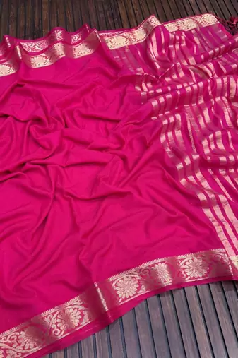 pink jaqurad border and zari chit pallu khaddi crep georgette sareewith tassels 