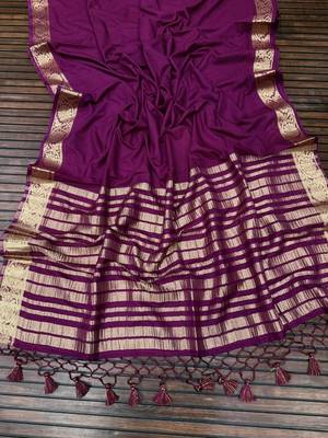 plum jaqurad border and zari chit pallu khaddi crep georgette sareewith tassels  4