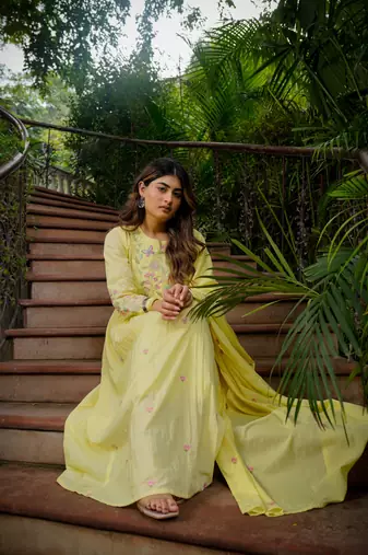 Women's Gorgeous Thread Work Chanderi Silk Fabric Flared Kurta Pant and Dupatta Set