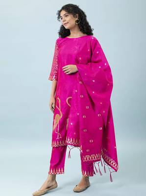 Floral printed cotton silk round neck kurta trouser & dupatta set 4