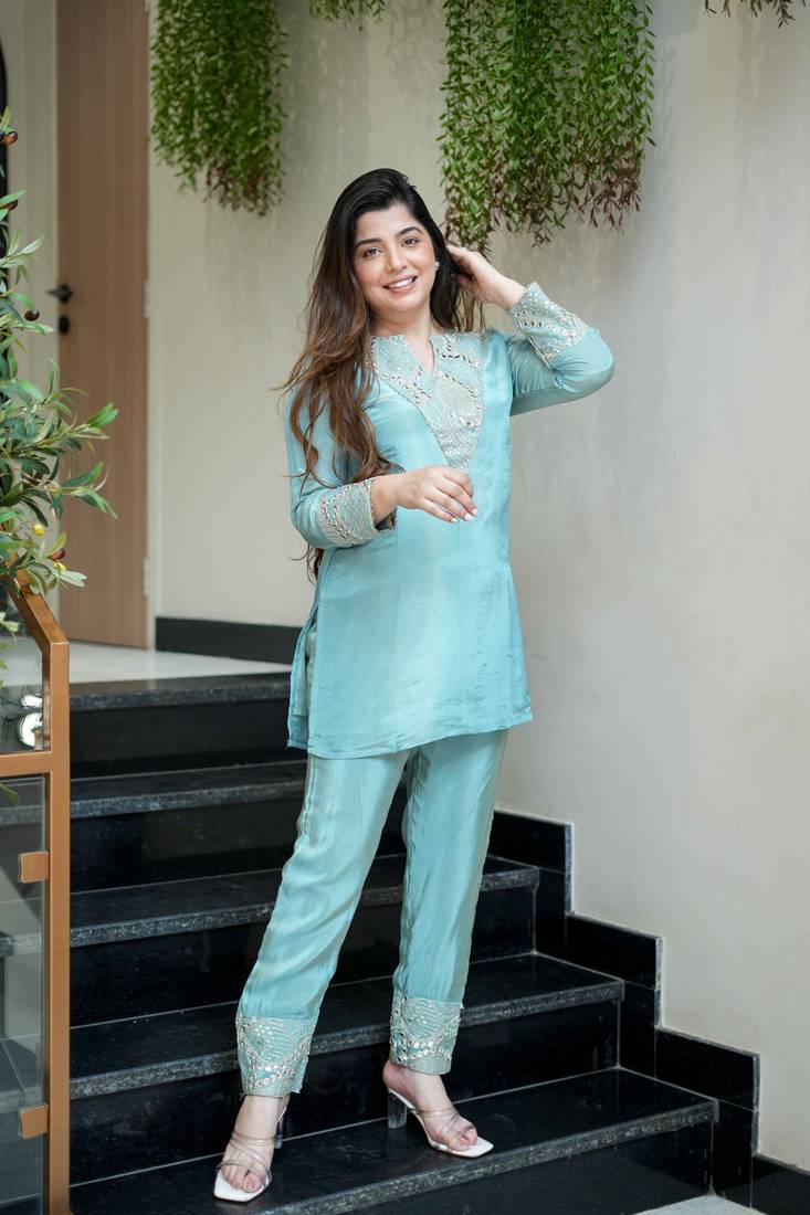 Women's Gorgeous Embroidery Work Simmer Silk Fabric Straight Kurta Pant