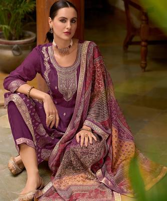 Floral embroidered silk blend round neck kurta trouser & dupatta set 2