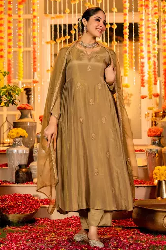 Women's Gorgeous Embroidery Work Simmar Chanderi Sik Fabric Flared Anarkali Pant and Dupatta Set