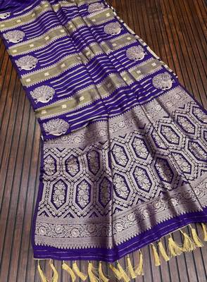 purple jaqurad dubbling zari and beautiful peacock butti with lining design georgette saree 2