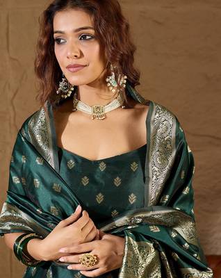 Floral printed silk blend round neck kurta trouser & dupatta set 2