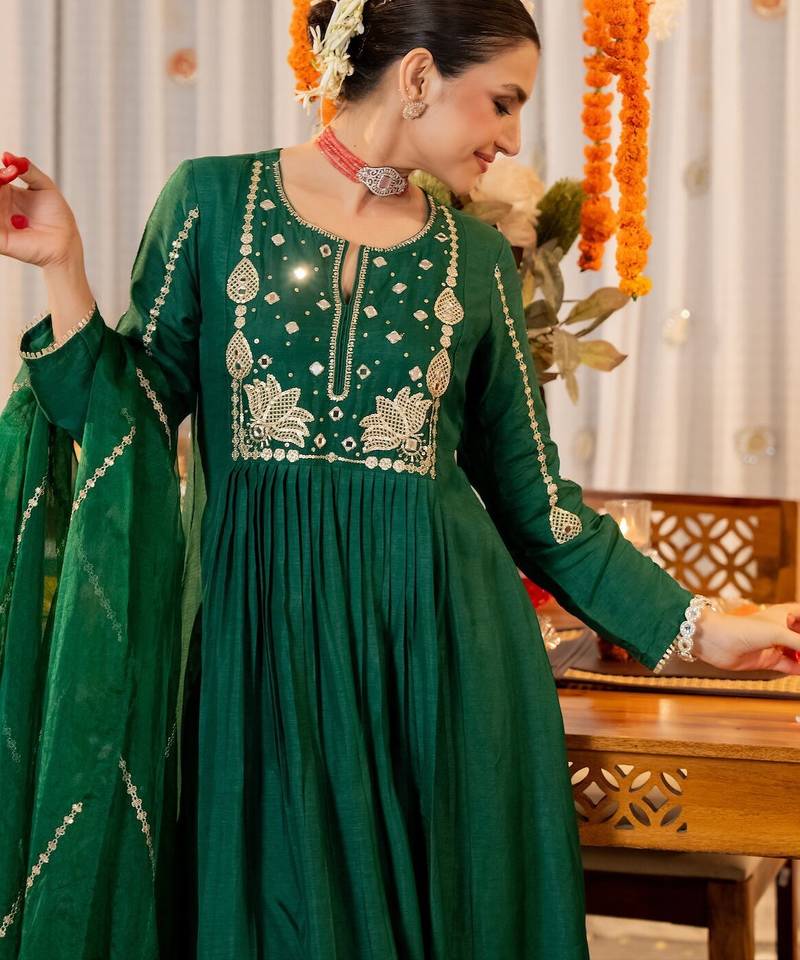 Women's Gorgeous Embroidery Work Chanderi Sik Fabric Flared Kurta Pant and Dupatta Set