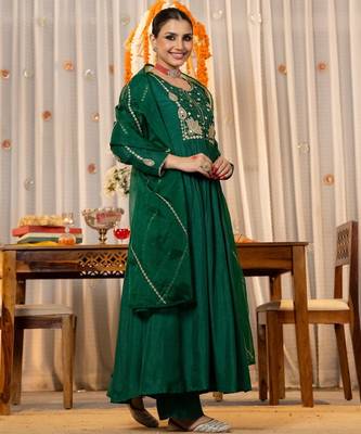 Women's Gorgeous Embroidery Work Chanderi Sik Fabric Flared Kurta Pant and Dupatta Set 4