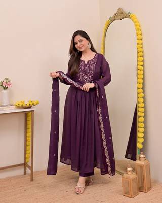 Women's Gorgeous Embroidery Work Chanderi Sik Fabric Flared Anarkali Pant and Dupatta Set 4