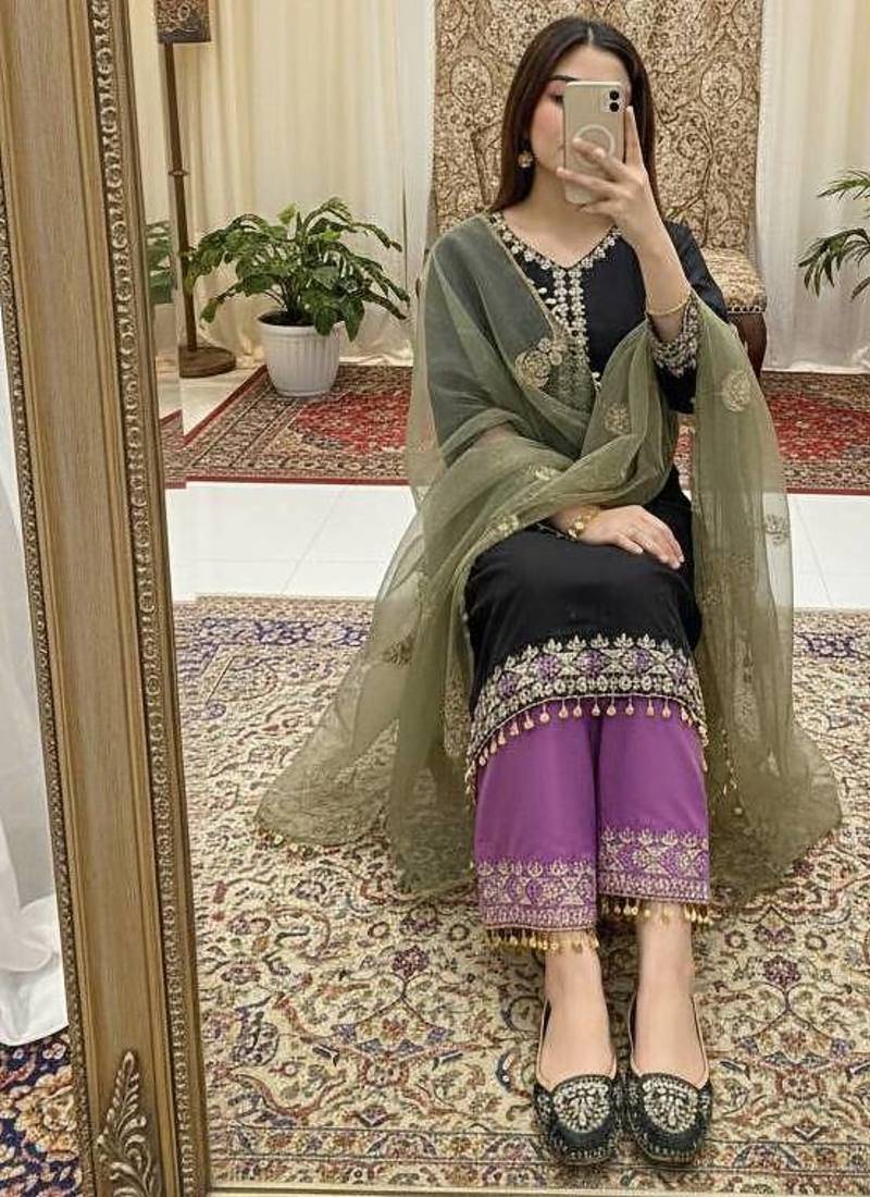 Black  silk  party wear embroidery  suit set