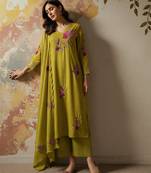 Women's Gorgeous Thread Work Chanderi Sik Fabric Straight Kurta Pant and Dupatta Set