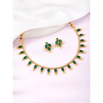Green necklace stud earrings jewellery set for women 2