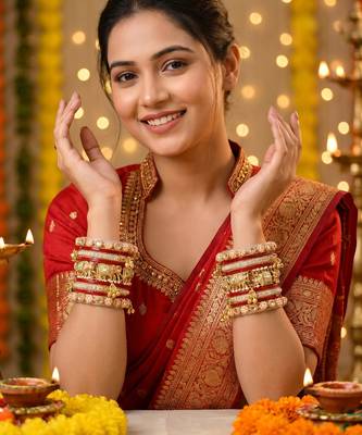 Red bridal chuda set for wedding 2