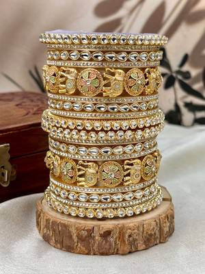 Traditional kundan rajwada bridal bangles 2