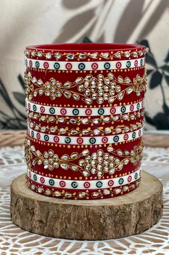 Traditional rajwadi chuda with kundan work