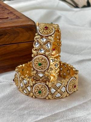 Openable kundan kada for brides 3