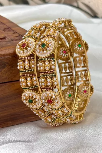 Traditional pearl meenakari kada