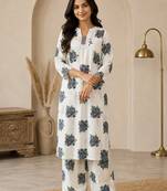 White cotton printed kurta with pant
