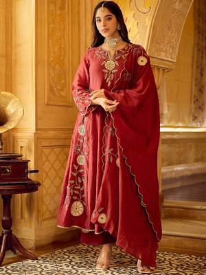 Maroon chanderi silk heavy thread embroidery work kurta pant set 2