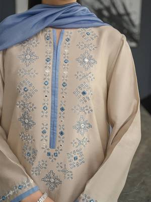 Beige chanderi silk heavy thread embroidery work kurta pant set 5