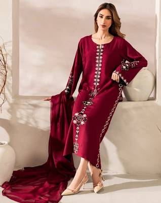 Red chanderi silk heavy thread embroidery work kurta pant set 3