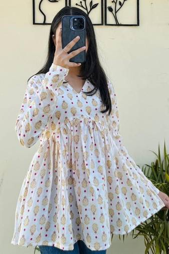 Women's Rayon Handblock Handprinted Designer White Casual Top & Tunics