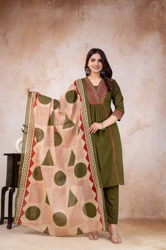 Beautiful jaipuri green printed cotton dupatta with a distinct red and green ethnic border.