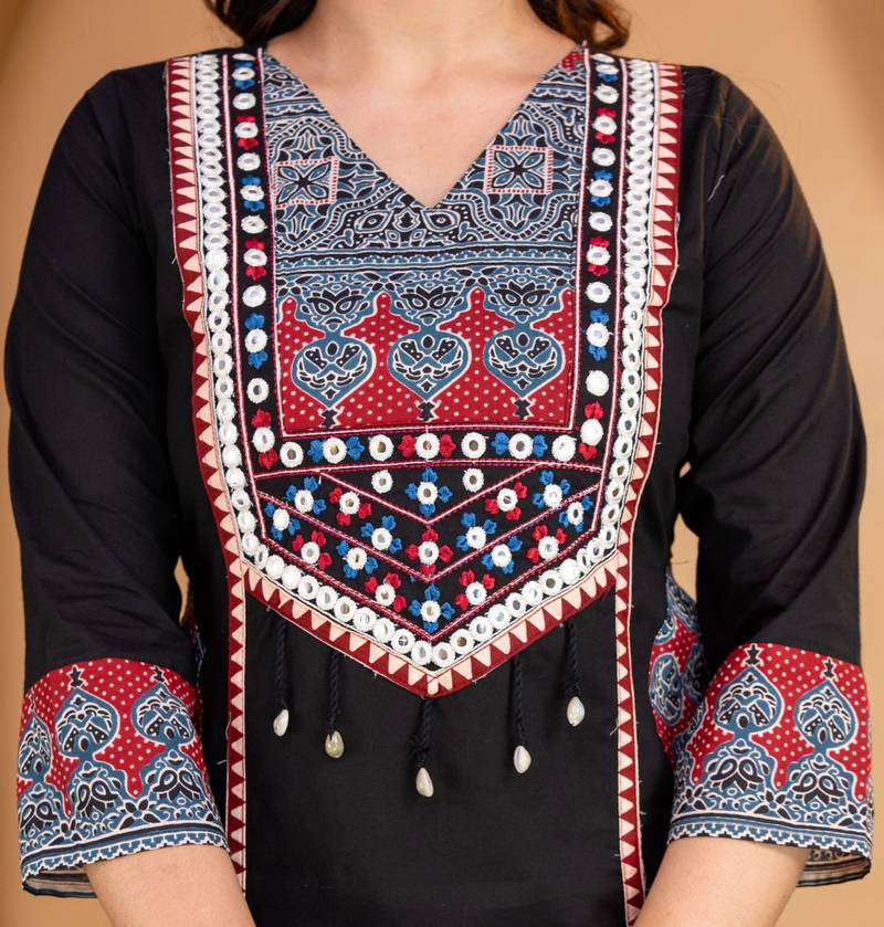 Beautiful jaipuri black printed cotton dupatta with a distinct red and blue ethnic border.
