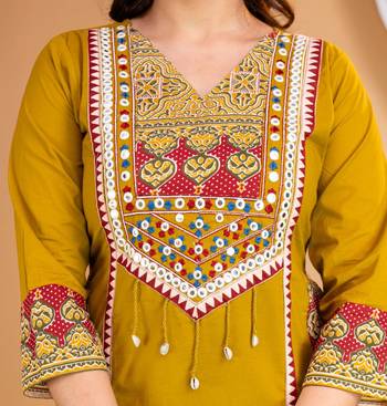 Beautiful jaipuri mustard printed cotton dupatta with a distinct red and mustard ethnic border. 3