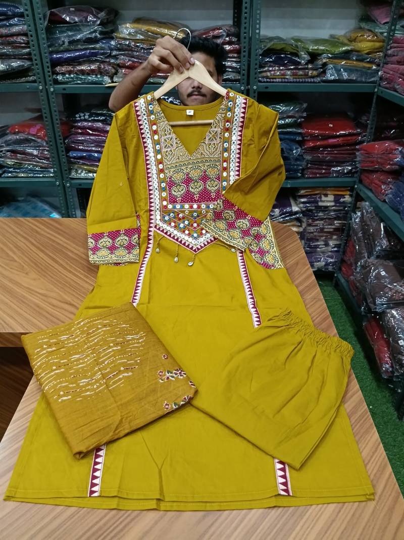 Beautiful jaipuri mustard printed cotton dupatta with a distinct red and mustard ethnic border.