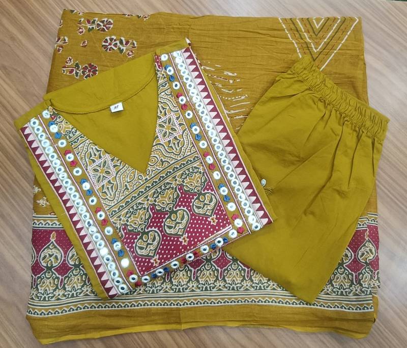 Beautiful jaipuri mustard printed cotton dupatta with a distinct red and mustard ethnic border.