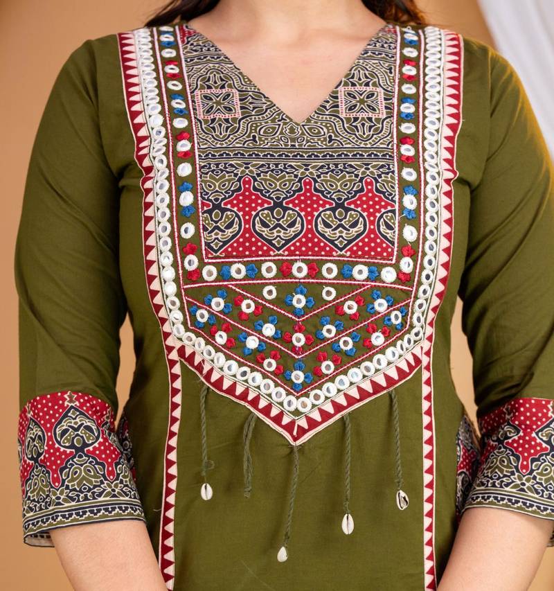 Beautiful jaipuri green printed cotton dupatta with a distinct red and blue ethnic border.