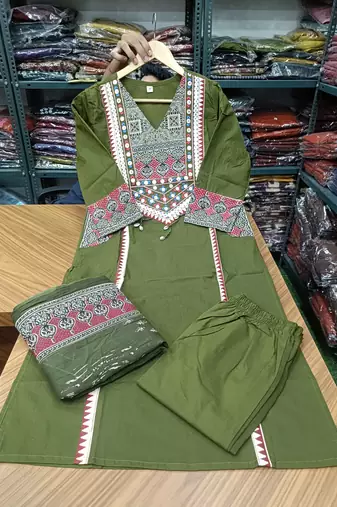 Beautiful jaipuri green printed cotton dupatta with a distinct red and blue ethnic border.