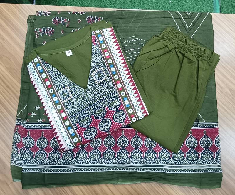 Beautiful jaipuri green printed cotton dupatta with a distinct red and blue ethnic border.