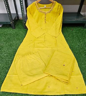 Beautiful yellow three-piece salwar suit set 4