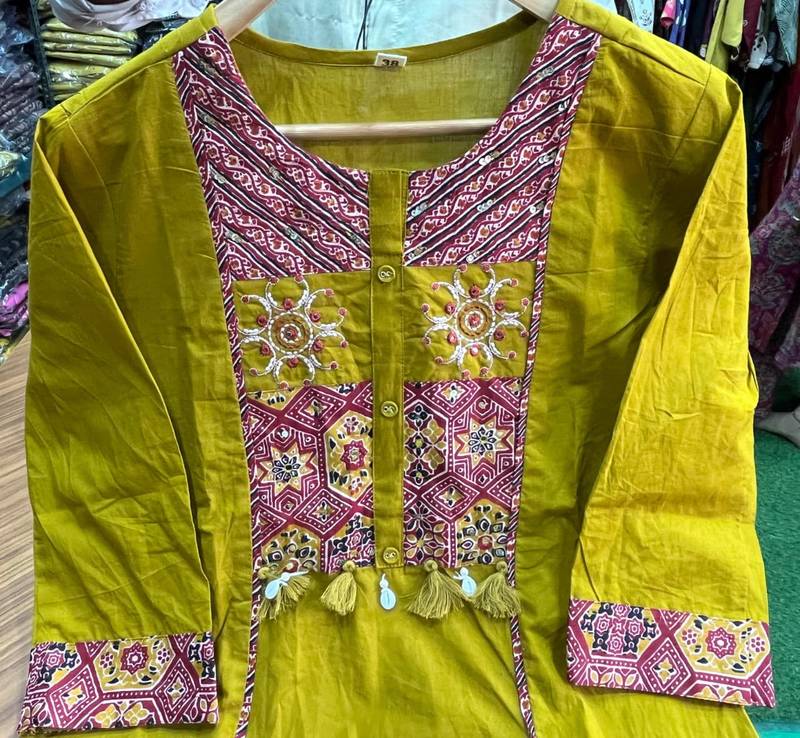 Beautiful mehandi green kurta set with printed pant dupatta
