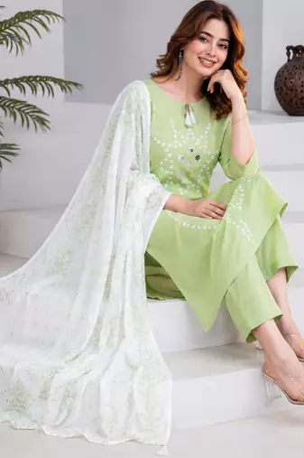 Beautiful jaipuri green straight-fit  bandhani design cotton kurta set