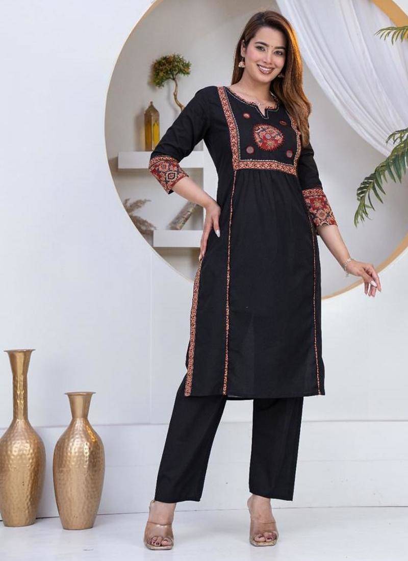 Beautiful three-piece salwar suit set in black