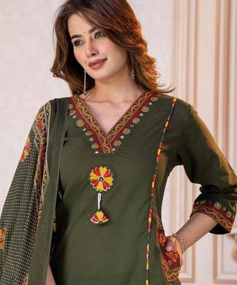 Beautiful olive green tassel meadow suit set 3