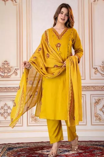 Beautiful yellow tassel meadow suit set