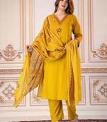 Beautiful yellow tassel meadow suit set