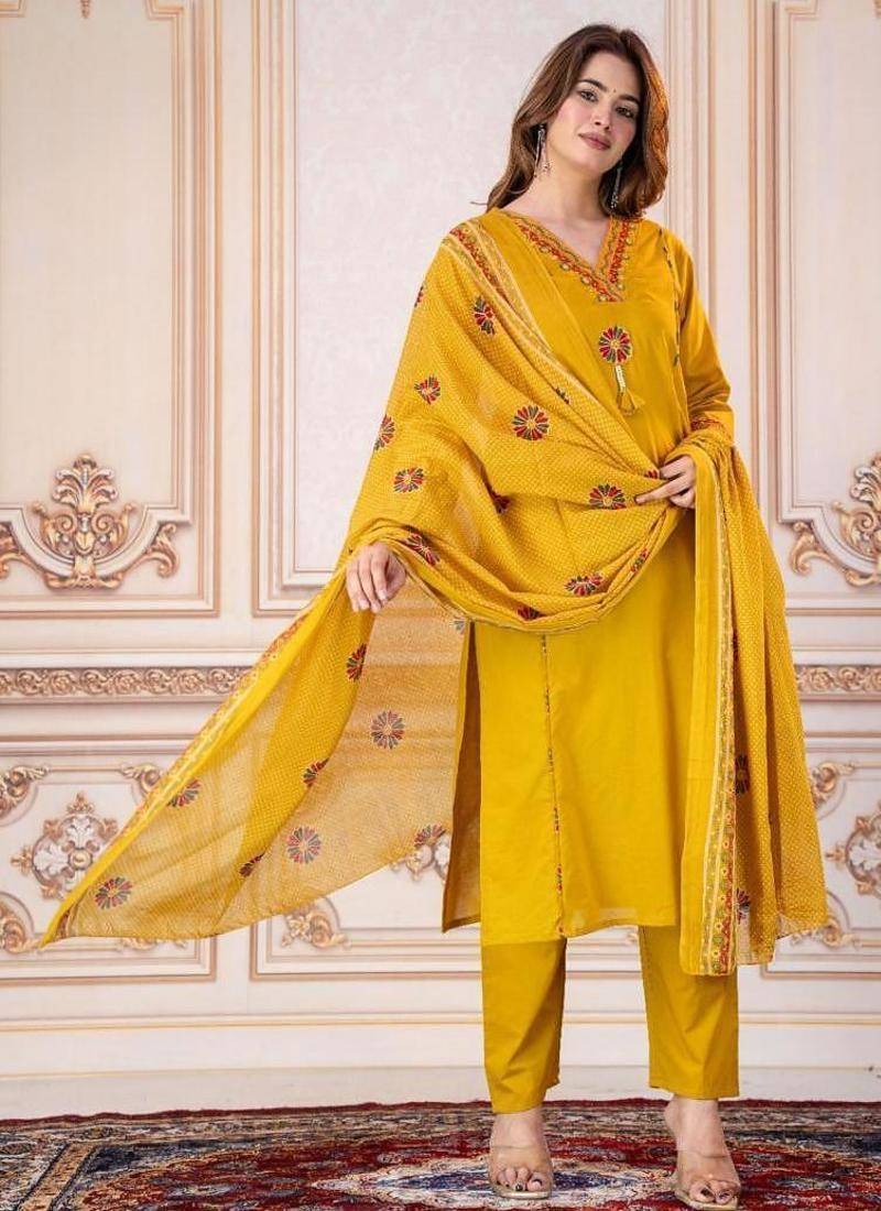 Beautiful yellow tassel meadow suit set