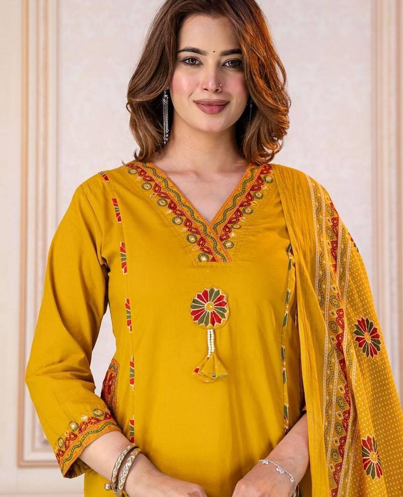 Beautiful yellow tassel meadow suit set