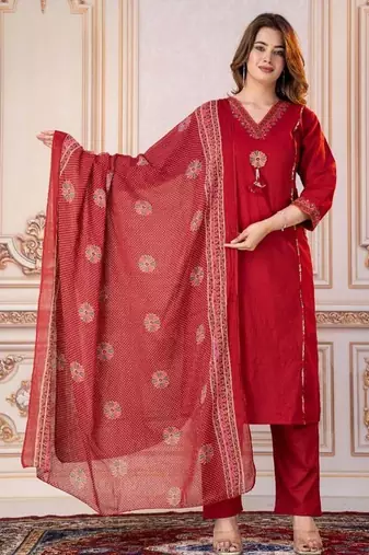 Beautiful red tassel meadow suit set