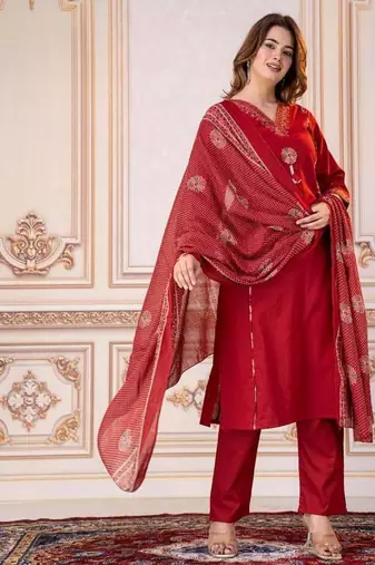 Beautiful red tassel meadow suit set