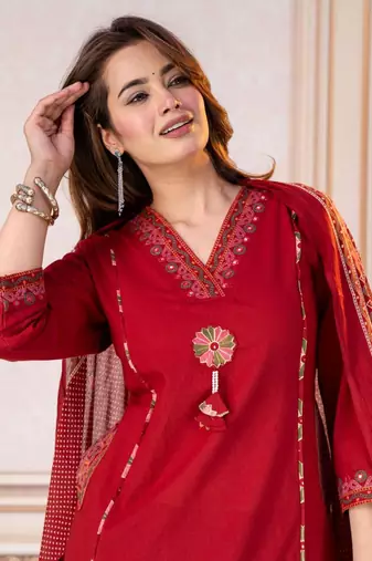 Beautiful red tassel meadow suit set