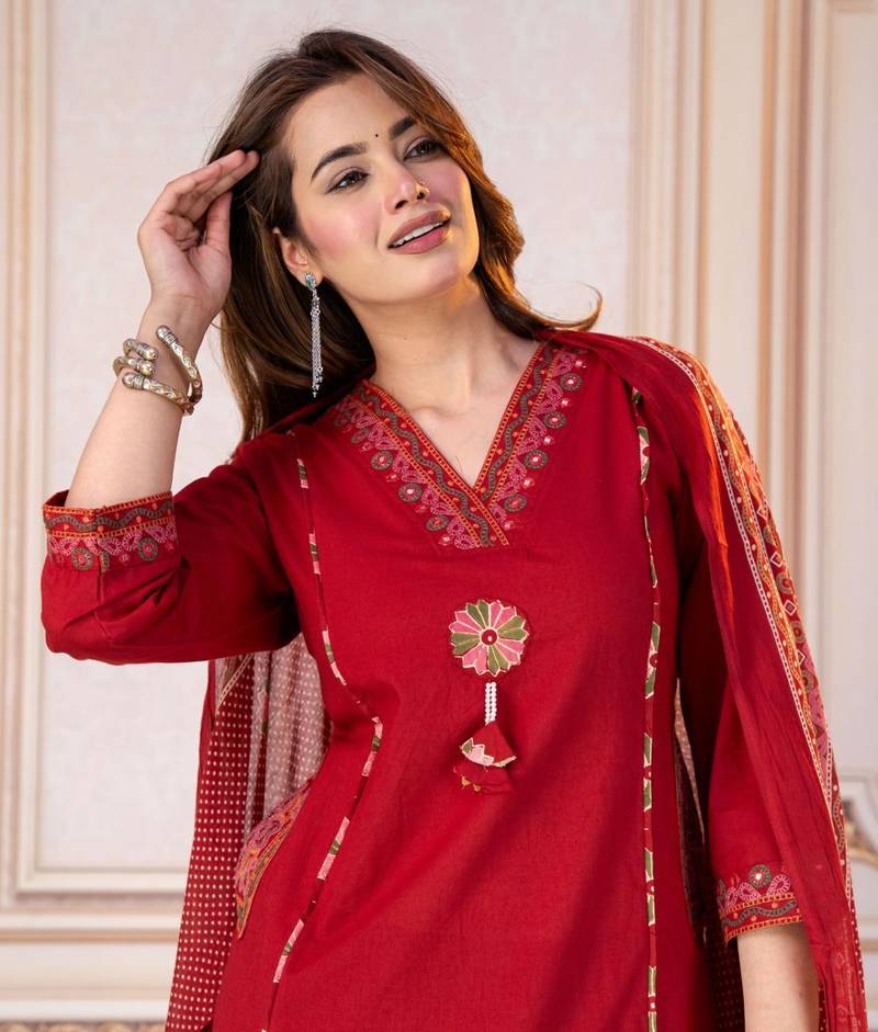 Beautiful red tassel meadow suit set