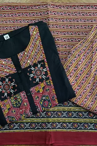 Beautiful black kurta set with printed pant dupatta