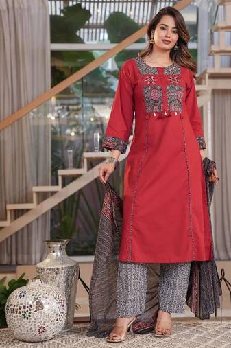 Beautiful red kurta set with printed pant dupatta