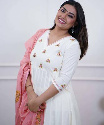 Beautiful white elegant cotton anarkali set with embroidery and cotton dupatta 2