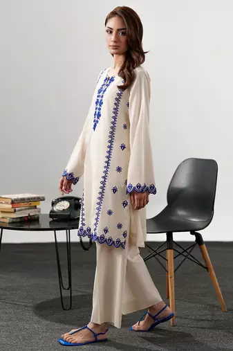 Cream chanderi silk sequin embroidered round neck pakistani kurta set